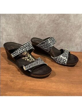 Aetrex black white spotted leather two strap wedge sandal size 39 / 8.5